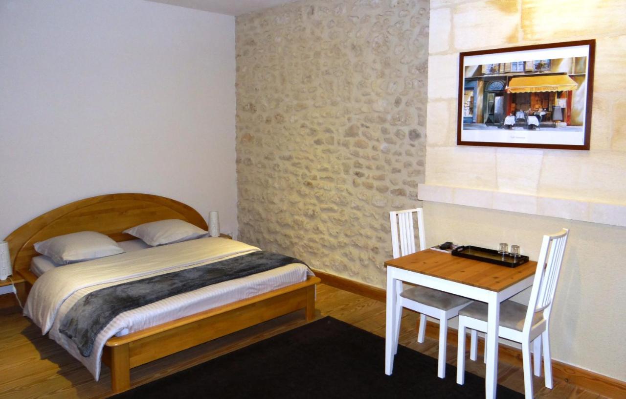 Bed and Breakfast Au Coeur Des Vignobles Сент-Естеф Екстер'єр фото